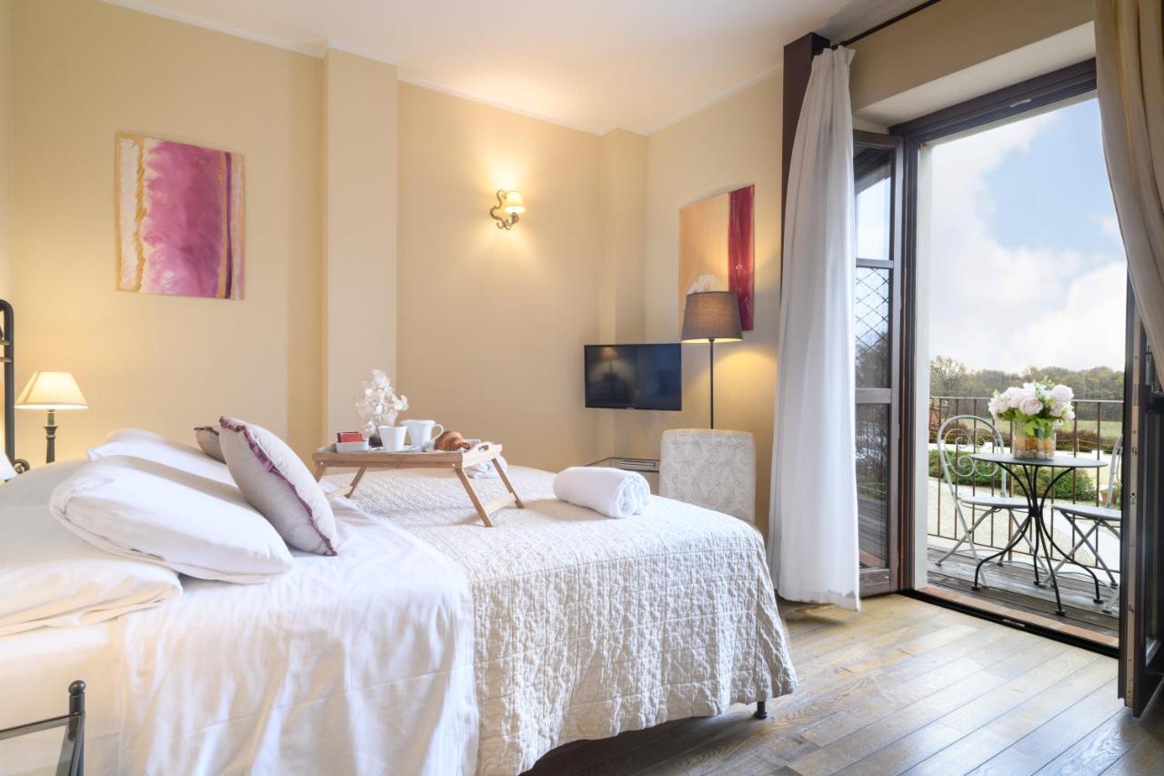 Relais Bella Rosina Pool & Spa La Cassa Ngoại thất bức ảnh