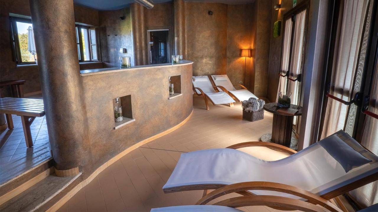 Relais Bella Rosina Pool & Spa La Cassa Ngoại thất bức ảnh