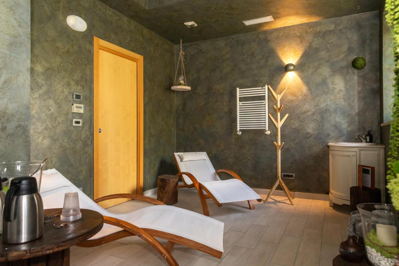 Relais Bella Rosina Pool & Spa La Cassa Ngoại thất bức ảnh